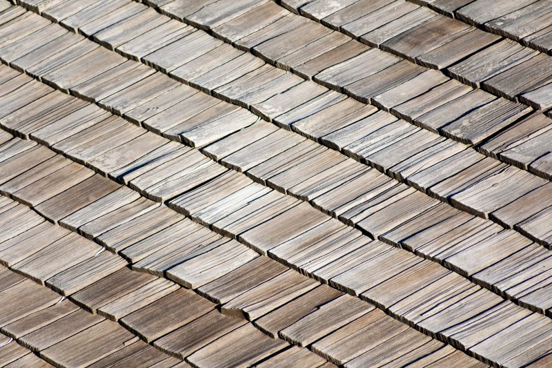 What To Expect During A Professional Wood Shake Roof Replacement